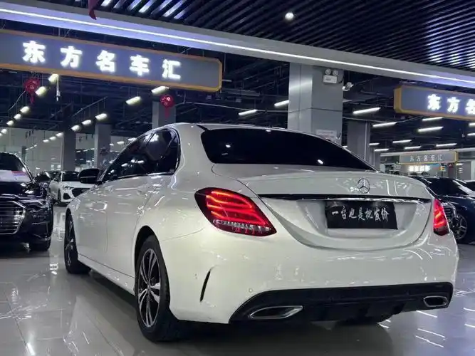 18年奔驰c200仅售16万多