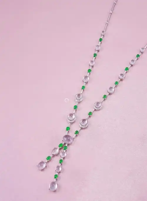 18k白金镶钻石冰种翡翠项链