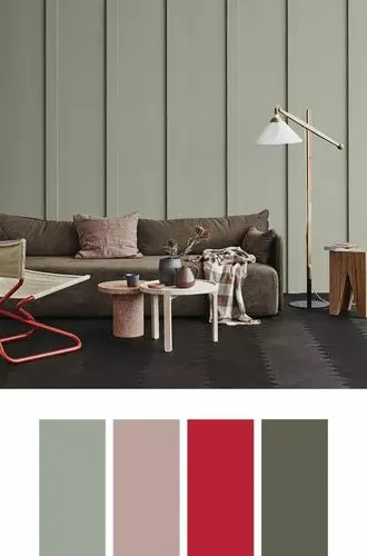 灰绿色系与粉红色系的搭配在近年来非常流行,这种低饱和度的对比色