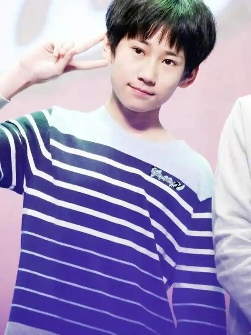 时代少年团张真源幼崽时期图片