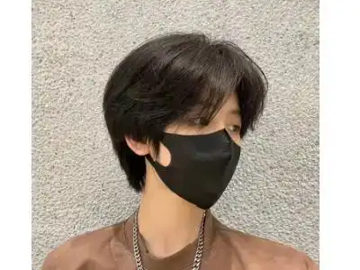 女生酷酷的短发发型