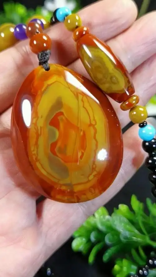 极品多像形战国红玛瑙,项链挂坠佩饰