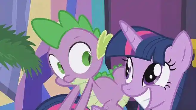 小马宝莉:紫悦太无聊了,总是把书当礼物,瞧把穗龙开心的-动漫视频