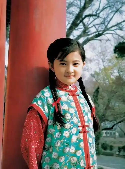 小小的金铭,把每一个角色都刻画得惟妙惟肖