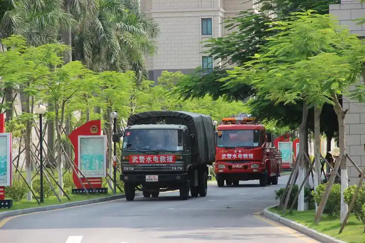 武警水电二总队全力备战强台风"玛莉亚"