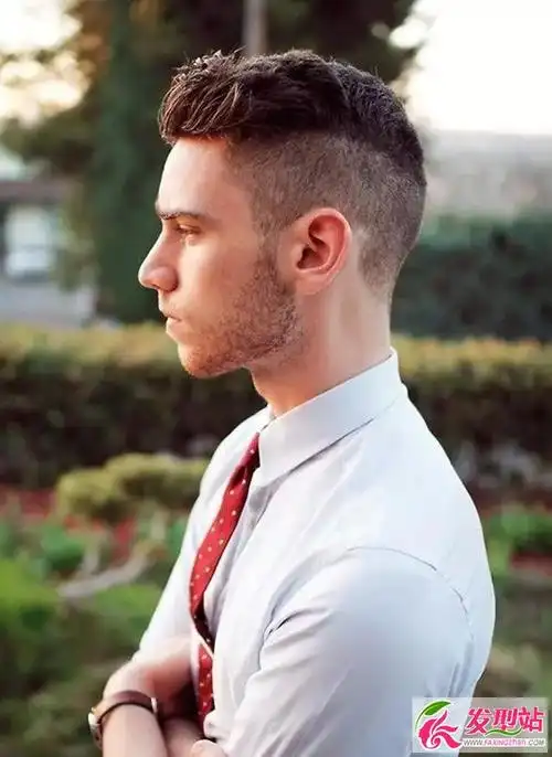 莫西干背头很有型男范 男士最显帅气莫西干背头图片_发型站_最新流行