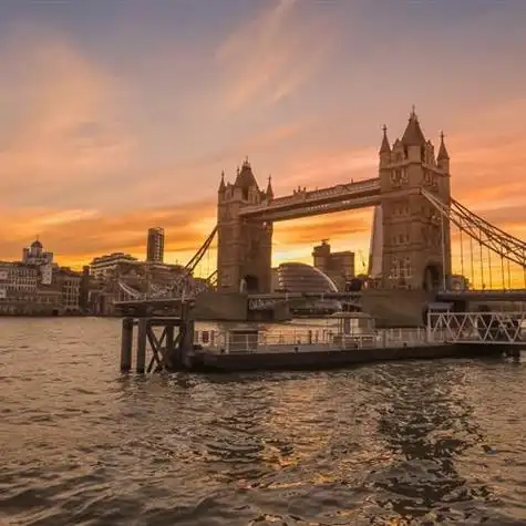 好看的风景头像高清唯美伦敦塔桥做微信头像