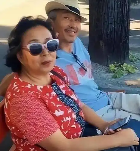 老戏骨杜源:和妻子从青梅竹马到白头偕老,如今女儿成了他的骄傲