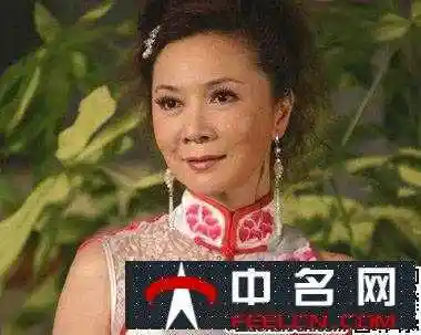 蔡明老公丁秋星资料简介及照片图