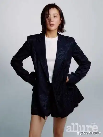 金喜善-短发展现帅气干练魅力的画报公开