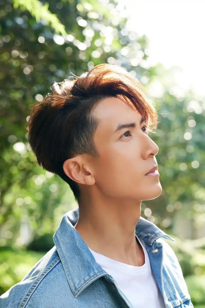 吴尊# 与纯悦chunyue代言人@演员吴尊 尊享治愈时光,保持活力好状 !!