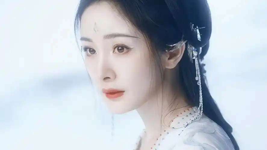 古偶,但是杨幂!这个造型真的梦回夕瑶了,王一栩你好会!