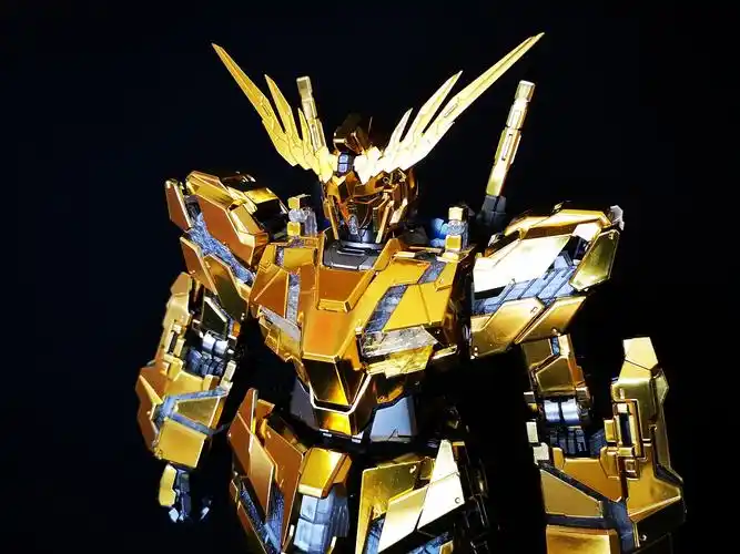 独角兽高达三号机菲尼克斯涂装