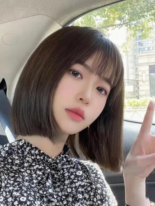 chichi靖青老师推荐蓬松饱满气垫烫中长发烫发发型简约耐看好打理