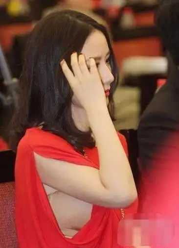 39孙宁真空登台全身就只两布条网友看得口水直流