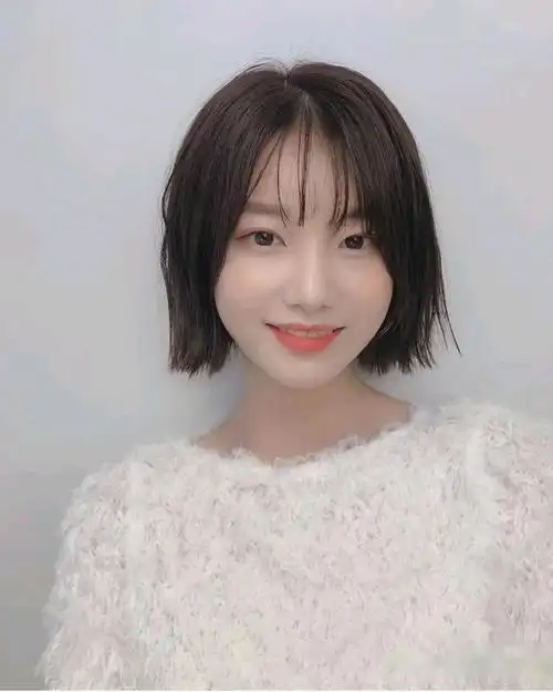 夏天和短发更配,这4款好看的短发发型,不仅减龄还显脸小|刘海|圆脸