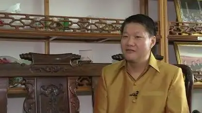 靠卖自行车成为老挝富豪他还娶了个老挝姑娘