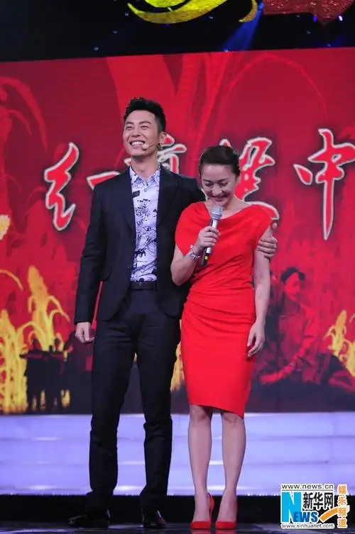 周迅朱亚文还原激情戏 谈与巩俐对比:希望她喜