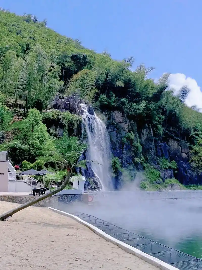 湖州莫干山爱神谷洞穴咖啡网红打卡地#江浙沪周边游 #五一旅游 - 抖音