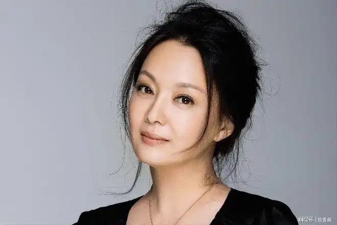 她是《插翅难逃》中的"豪嫂"郭金凤,当红时嫁给圈外医生|老戏骨|演员