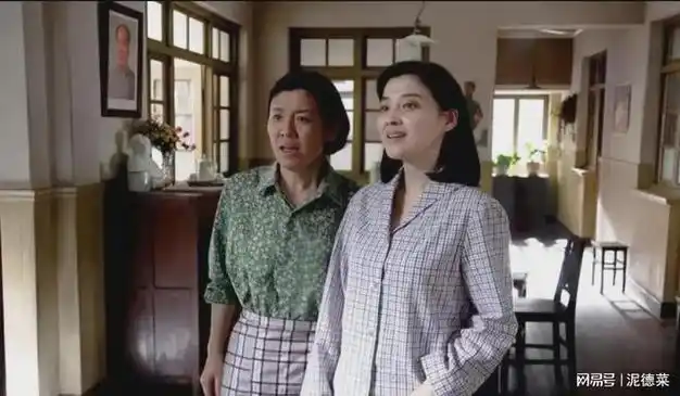 梅婷晒照为刘琳庆祝50岁生日网友感叹嫂子真好德华有女人味