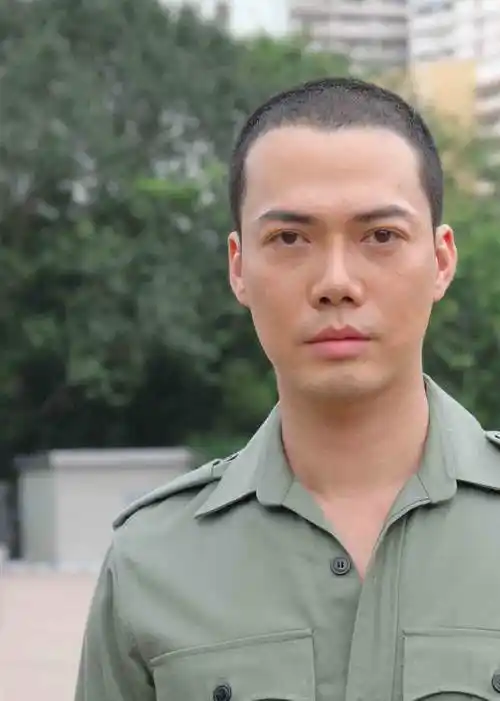 谢天华被曝酒店约会女网友