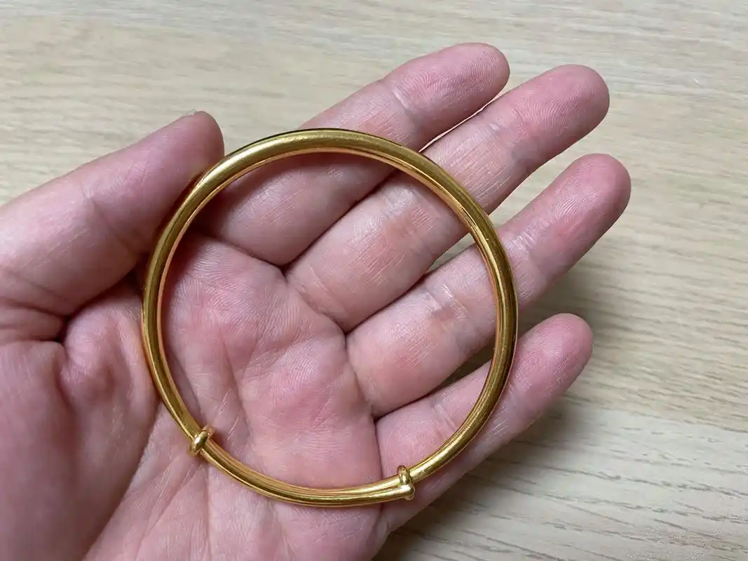 50克实心黄金镯到底多粗 周大福48.