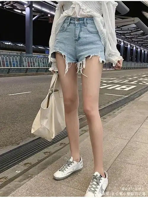 露腿是夏天必须的事情 那腿型不好看或者腿太粗的人就必须要行动起来