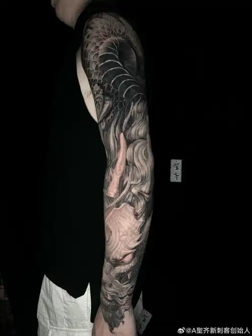 花臂石雕龙毕业#纹身设计##沈阳纹身店##纹身遮盖##纹身手绘##花臂