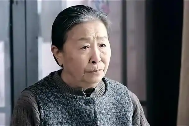 丑娘张少华人丑心更丑年轻时犯下恶事晚年孤独终老