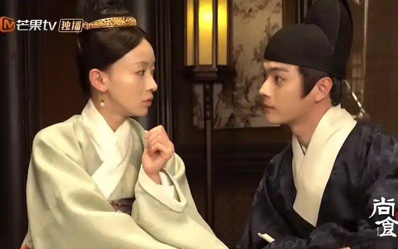 尚食花絮朱瞻基偷亲姚子衿失败才不只是栗子的锅子衿一抬头瞻基就脸红