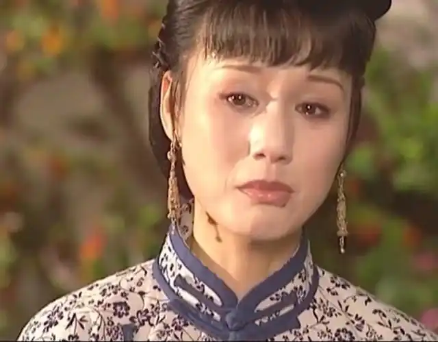 康熙王朝容妃被马桶砸死康熙为何让20多个太监陪葬悔恨