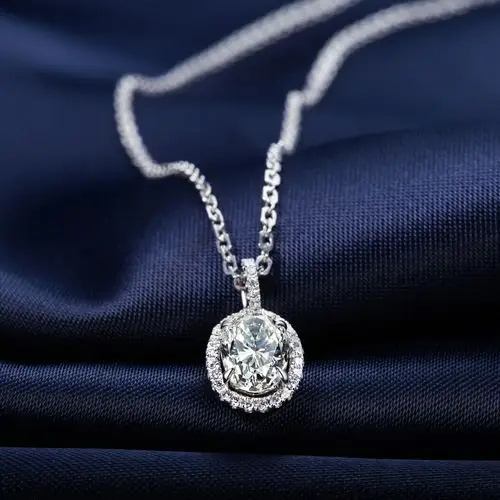 满满的爱白18k金椭圆形钻石吊坠