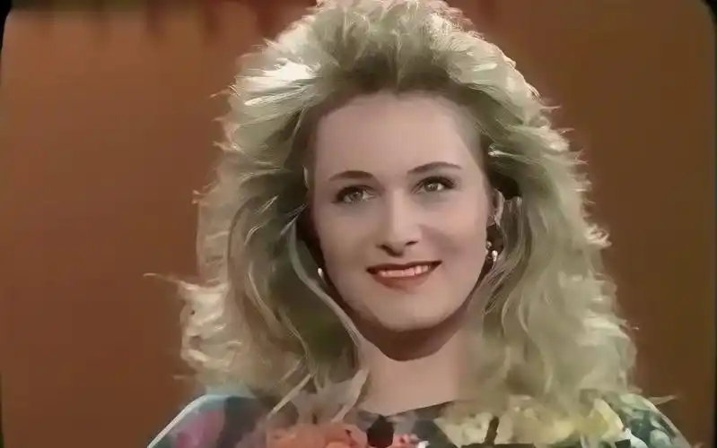 【nicole番外篇】德国流行歌手nicole参加德国字谜游戏节目"die