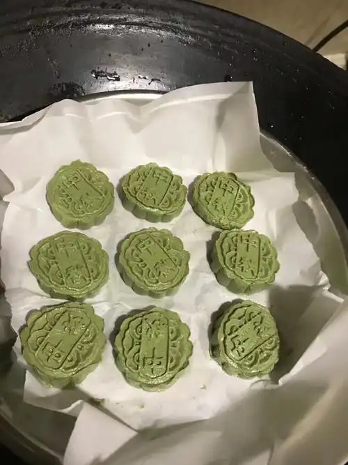 劲好味鸡屎藤饼