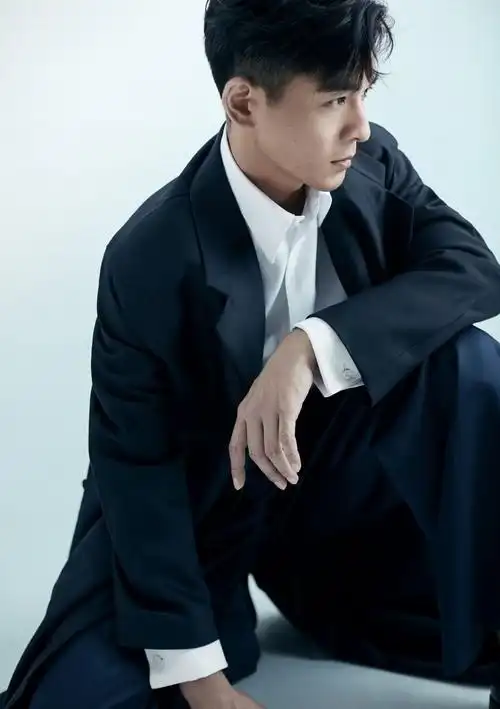 乔振宇沉稳帅气写真大片115