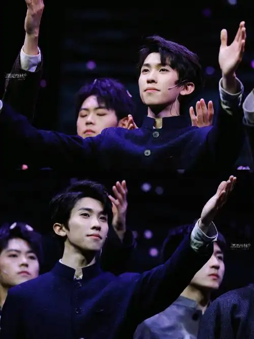 林墨参演话剧前哨##陪林墨走过春夏秋冬