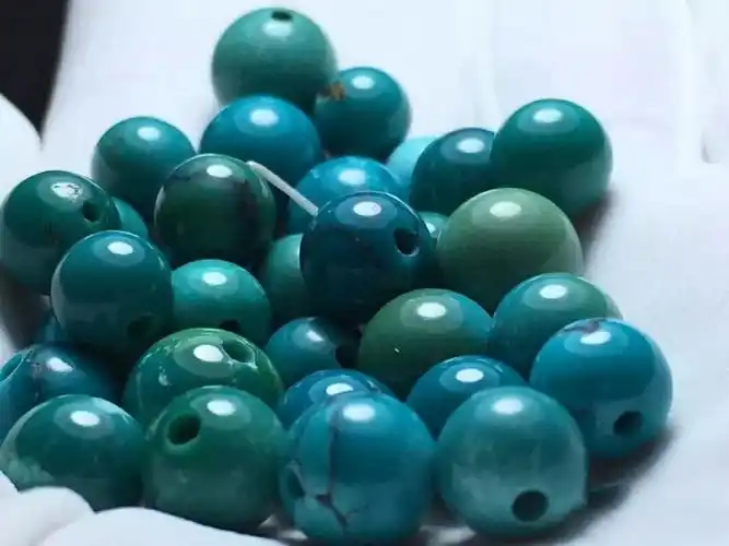 绿松石要盘包浆?注意你的手!