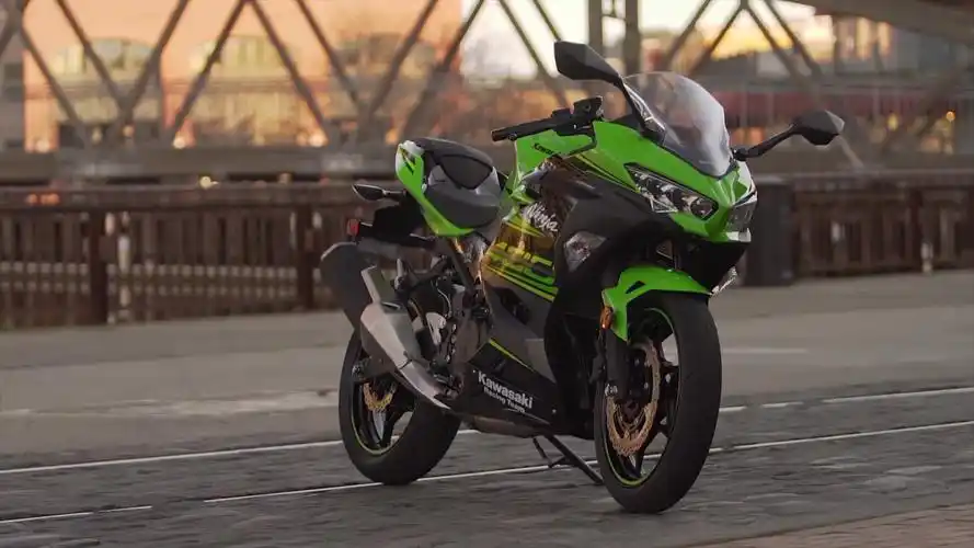 kawasaki ninja 400 骑行体验