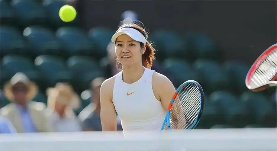 回顾网球天后李娜近照,因变得太美被质疑整容,她的回应让人很舒服