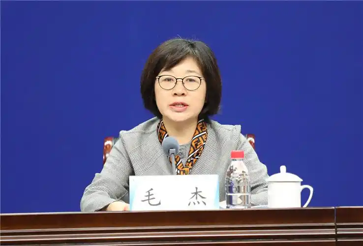 省政府召开"壮丽70年·奋斗新时代"教育主题新闻发布会