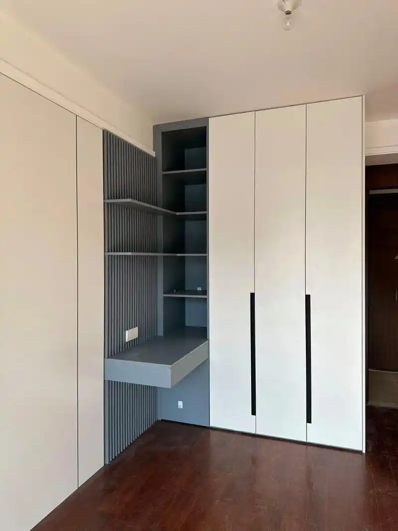 全屋定制书桌书柜衣柜一体设计,绝对不亏 衣柜连体书桌设计,需要注意