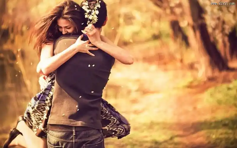 温暖甜蜜的拥抱图片第4张