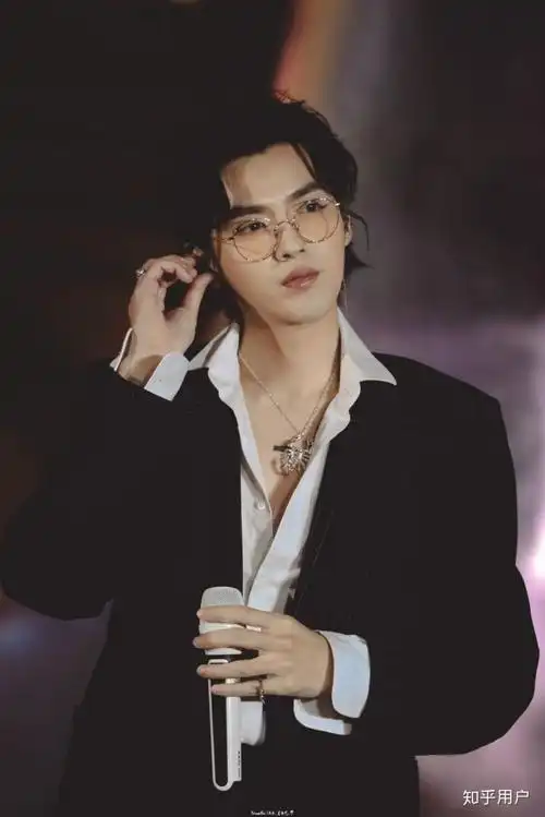 吴亦凡有什么出圈神图?