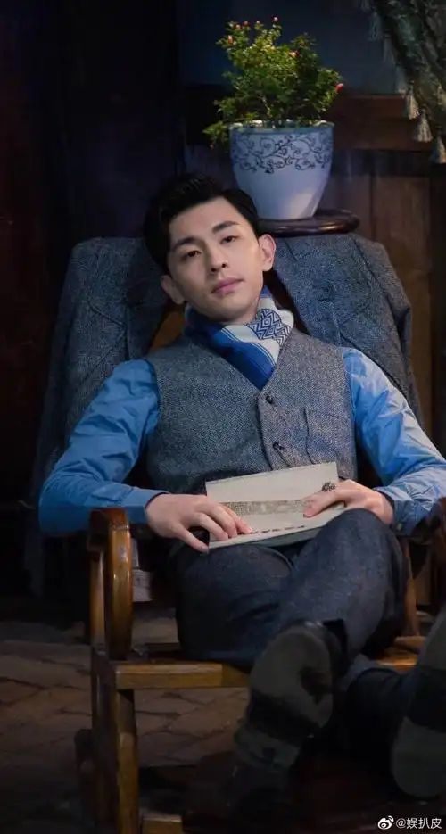 邓伦[超话]##邓伦民国清冷气质