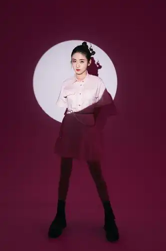 喜欢季节0714官宣新演员丁一一