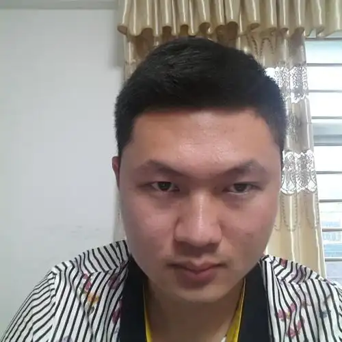 求各位大神帮忙设计个发型 国字脸 微胖 1回答 男生国字脸适合什么