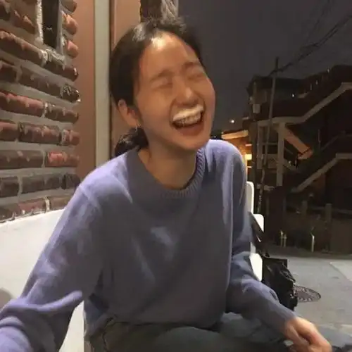 集美们～有没有大笑的女孩子的头像,很开心那种