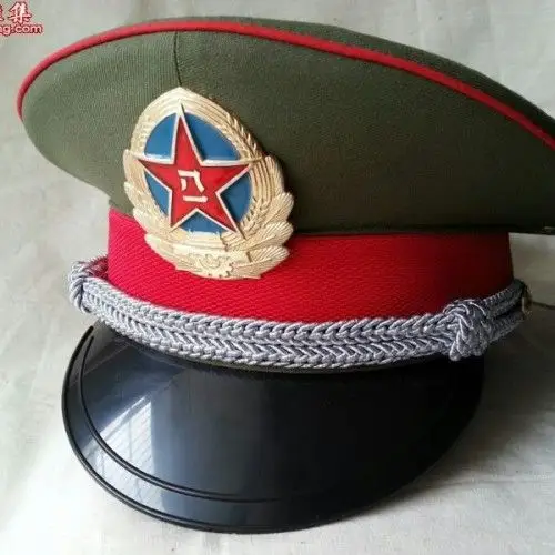 解放军军帽,有的有红边,有的没有,什么区别