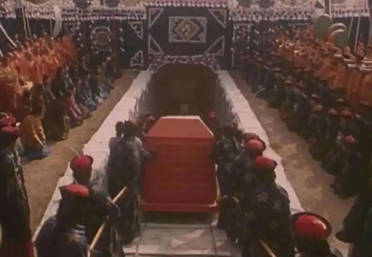 盗墓电影鼻祖《夜盗珍妃墓》里,都有哪些与历史不符的情节